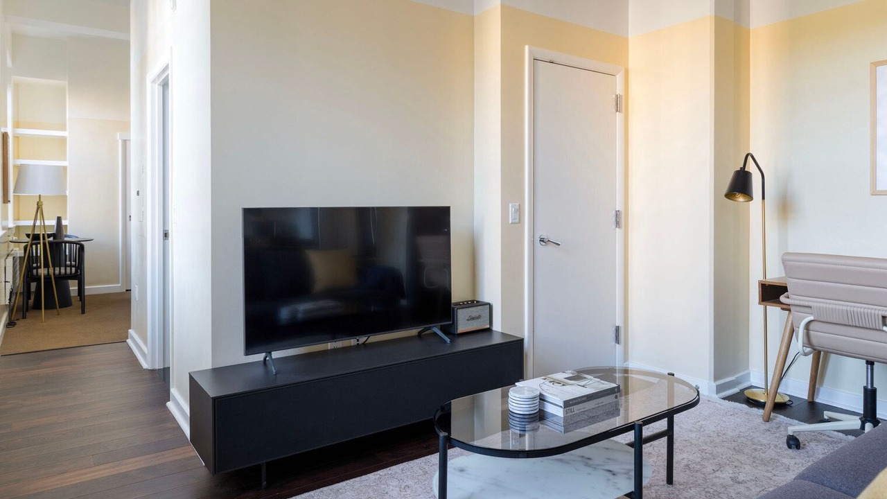 Photo of Livingroom in Presidio