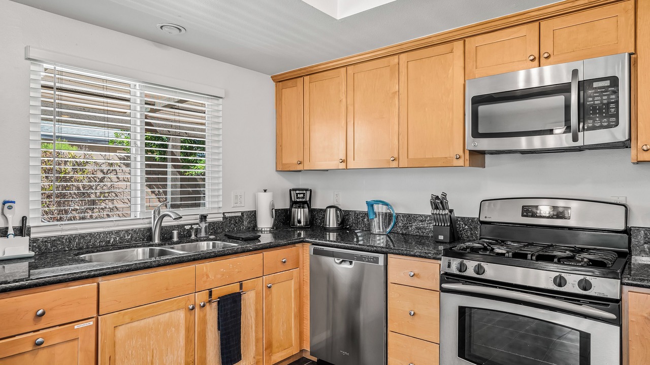 Photo of Kitchen in Desert Park Estates