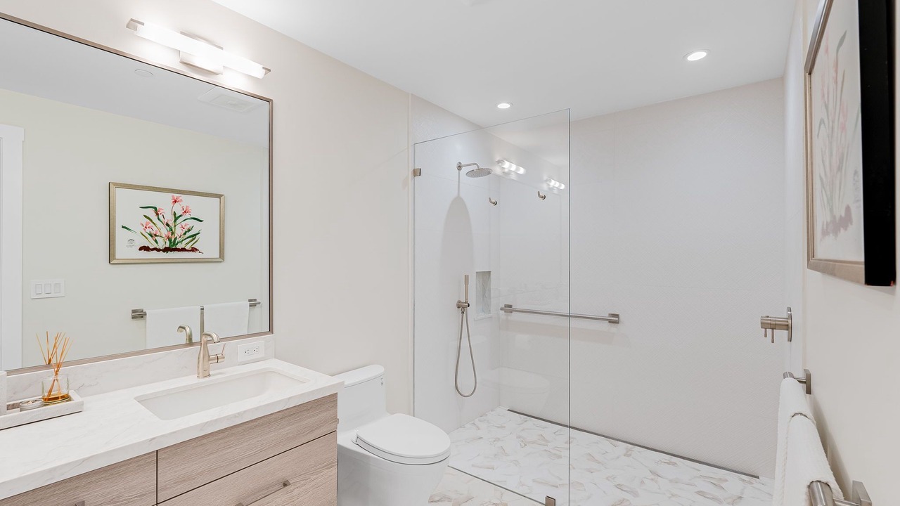 Photo of Bathroom in Pacific Heights