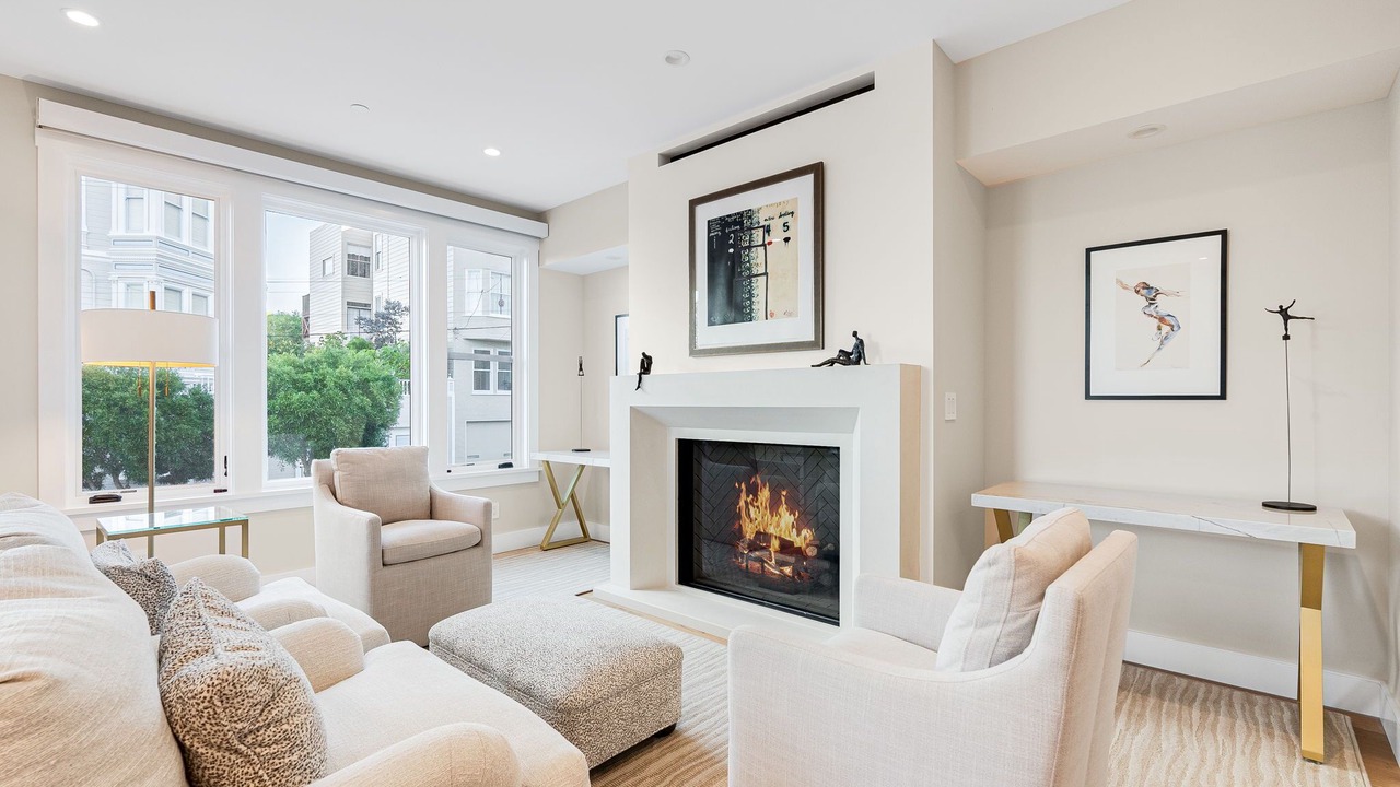 Photo of Livingroom in Pacific Heights