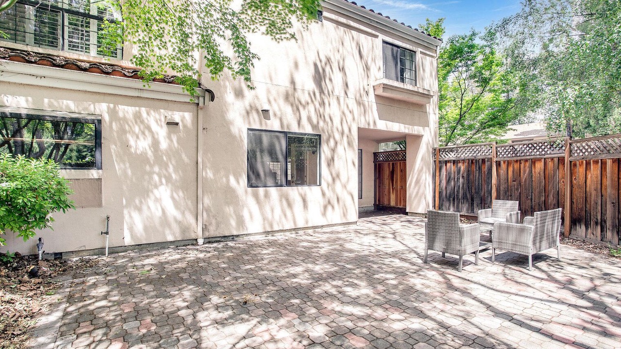 Photo of Patio Balcony in Menlo Park