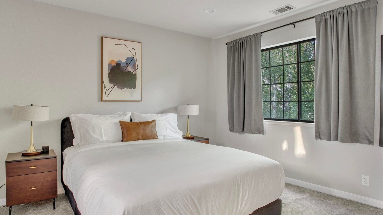 Photo of Bedroom in Menlo Park