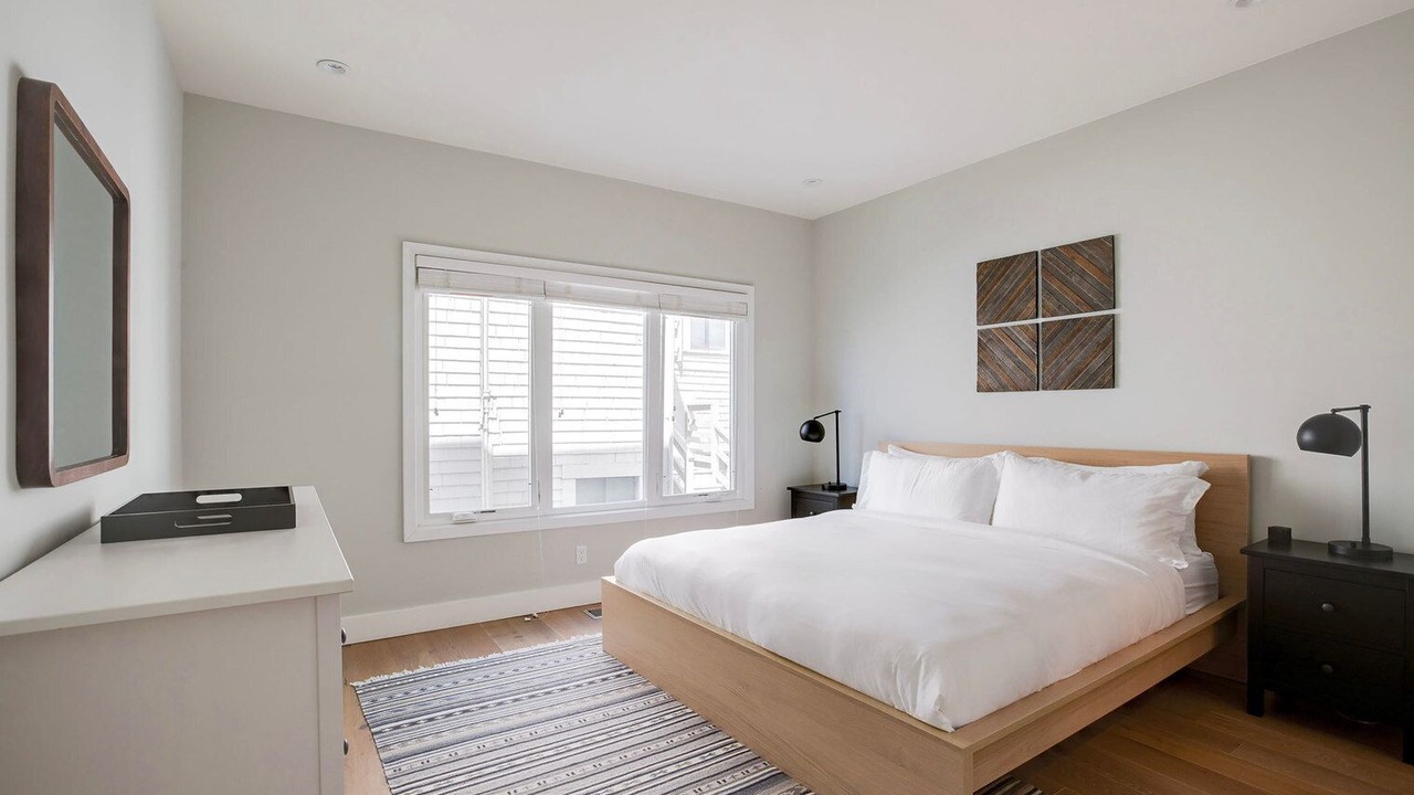 Photo of Bedroom in Nob Hill