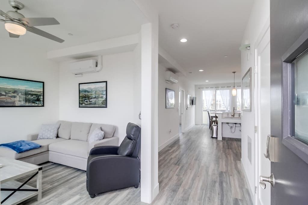 Photo of Livingroom in University Heights
