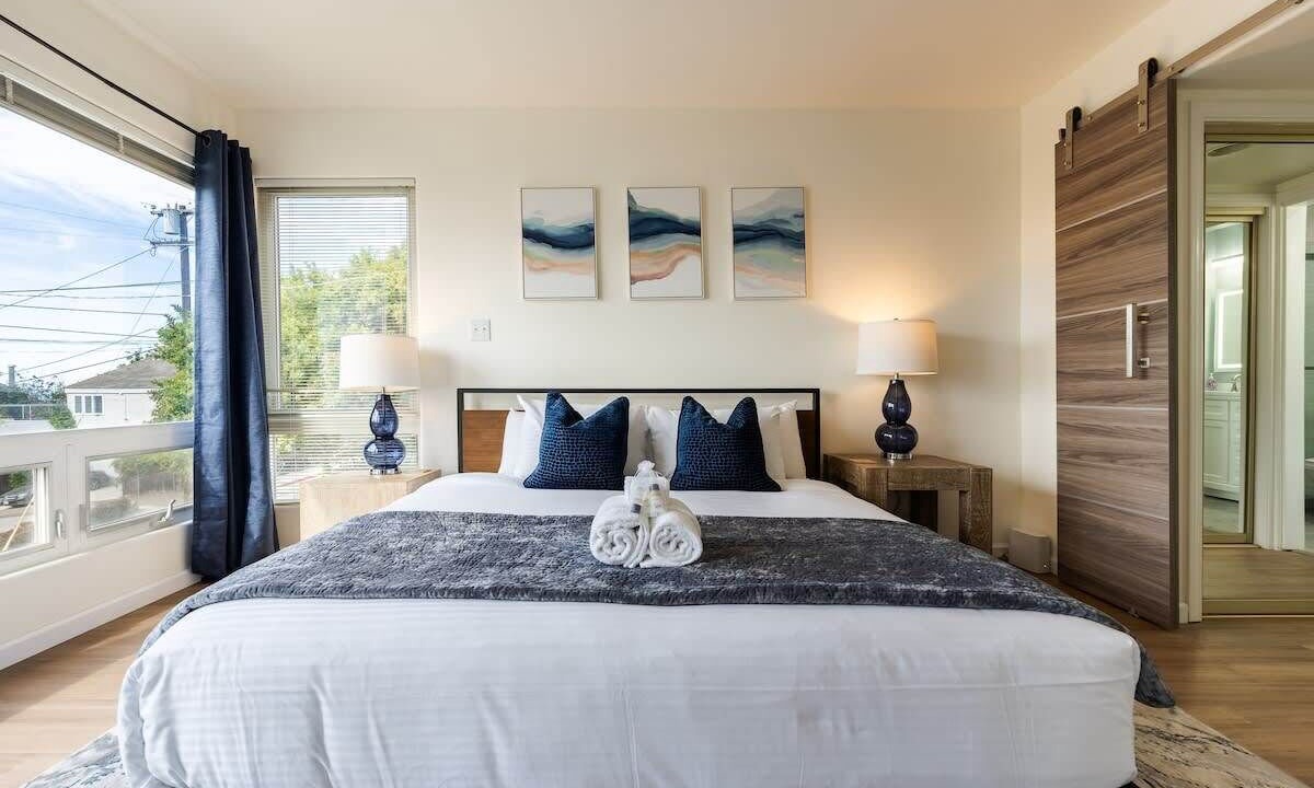 Photo of Bedroom in Sunset Cliffs