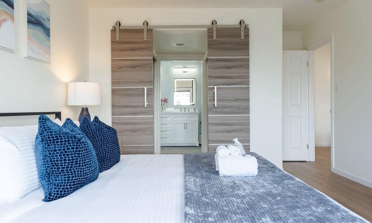 Photo of Bedroom in Sunset Cliffs