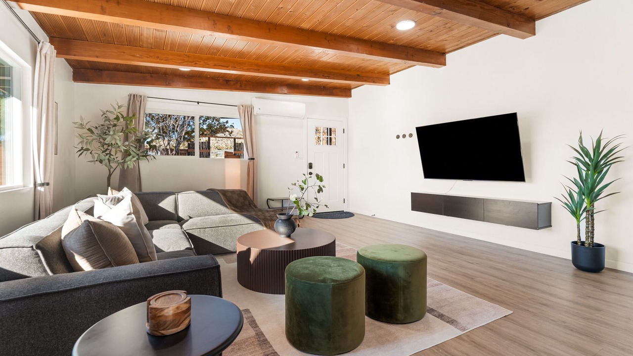 Photo of Livingroom in Yucca Valley