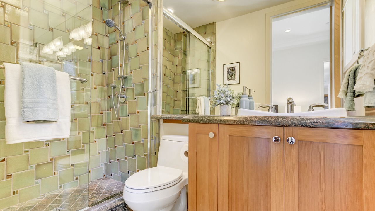 Photo of Bathroom in Crown Point
