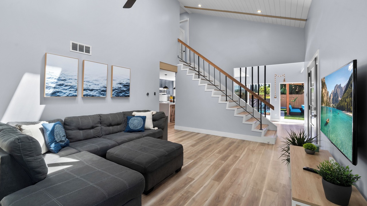 Photo of Livingroom in Tierrasanta