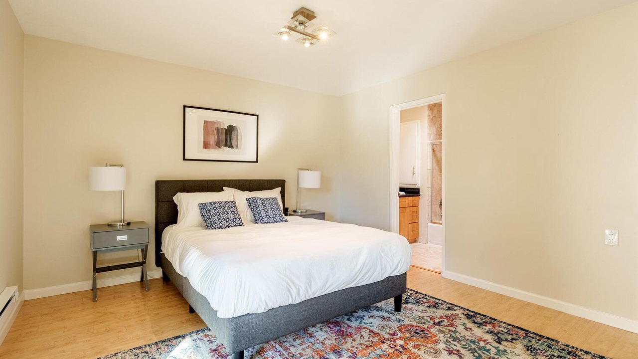 Photo of Bedroom in University South
