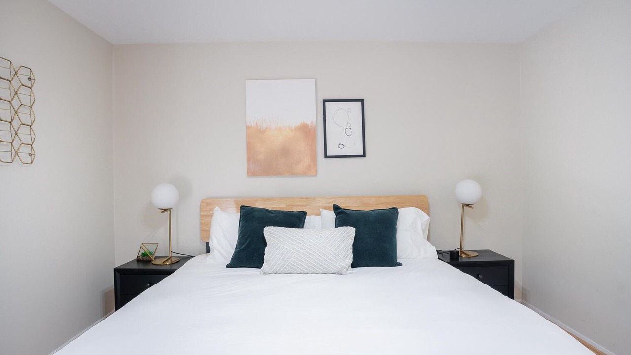 Photo of Bedroom in University South