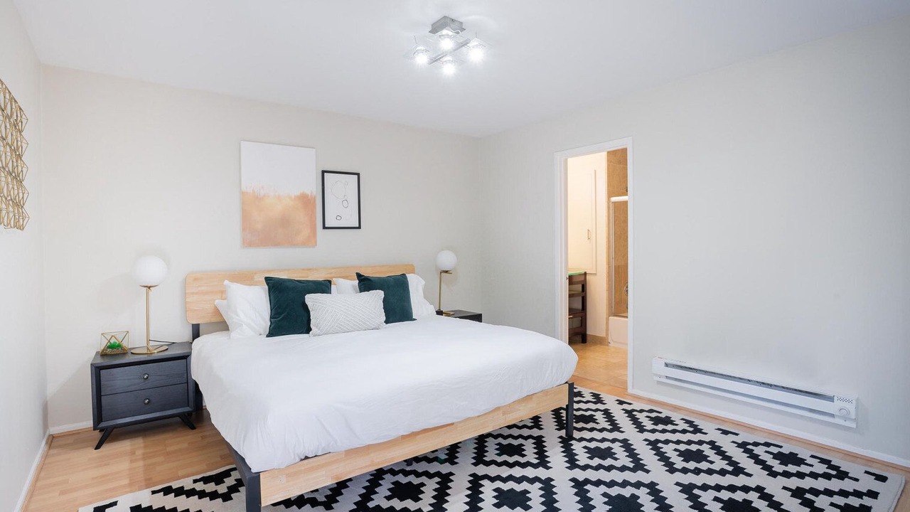 Photo of Bedroom in University South