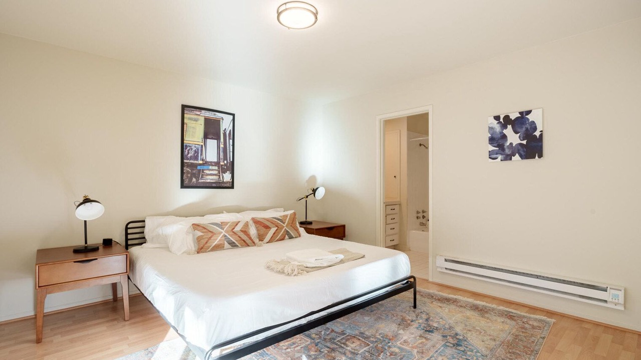 Photo of Bedroom in University South