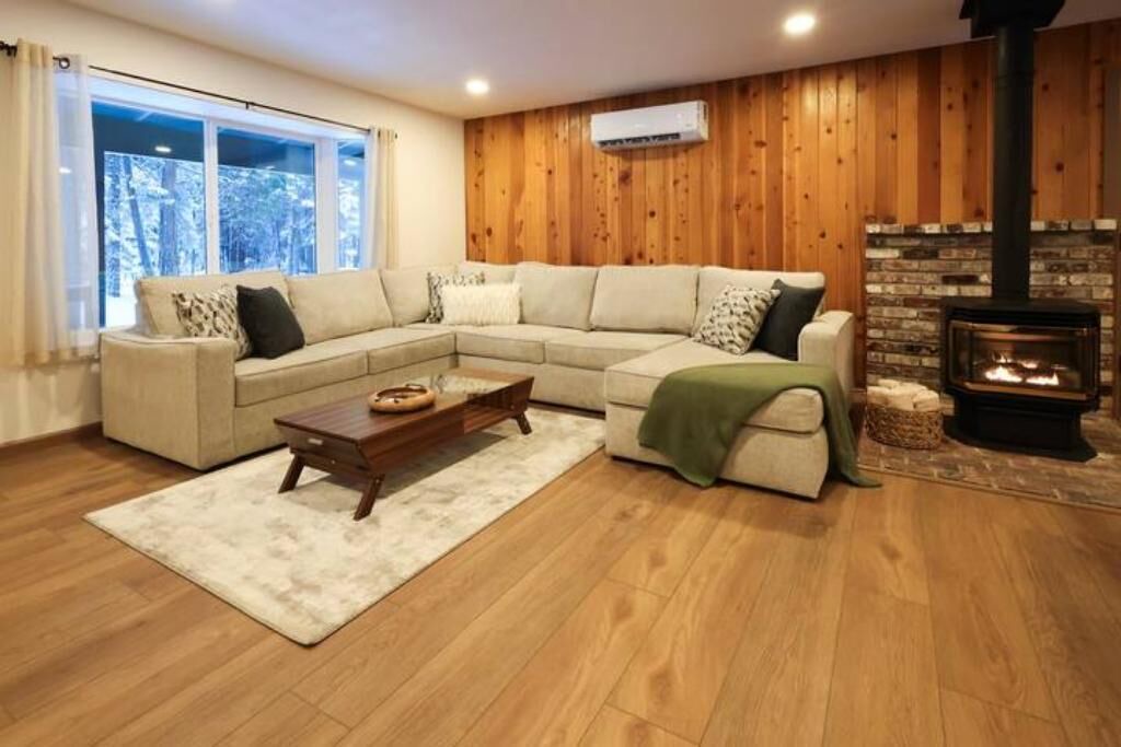 Photo of Livingroom in Shingletown