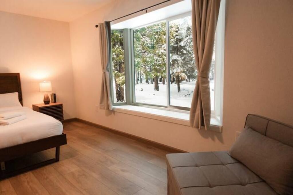 Photo of Bedroom in Shingletown