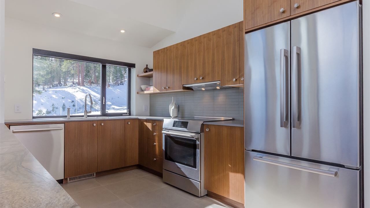 Photo of Kitchen in Altis