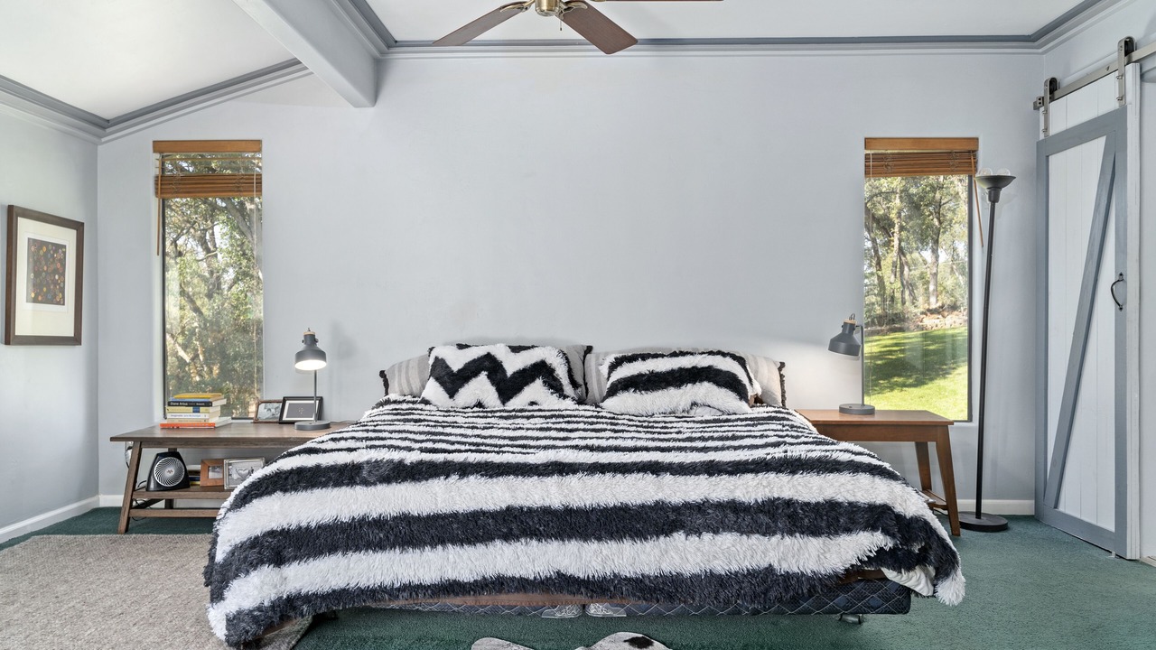 Photo of Bedroom in Iowa Hill