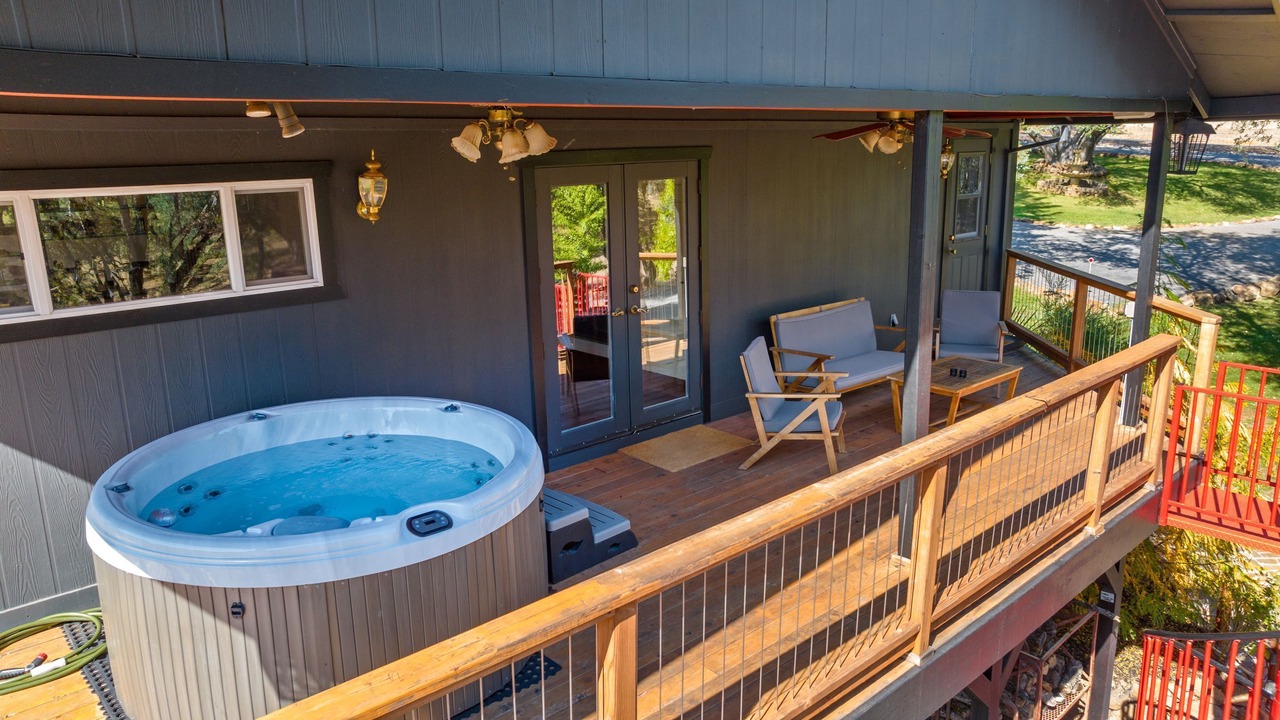 Photo of Patio Balcony in Iowa Hill