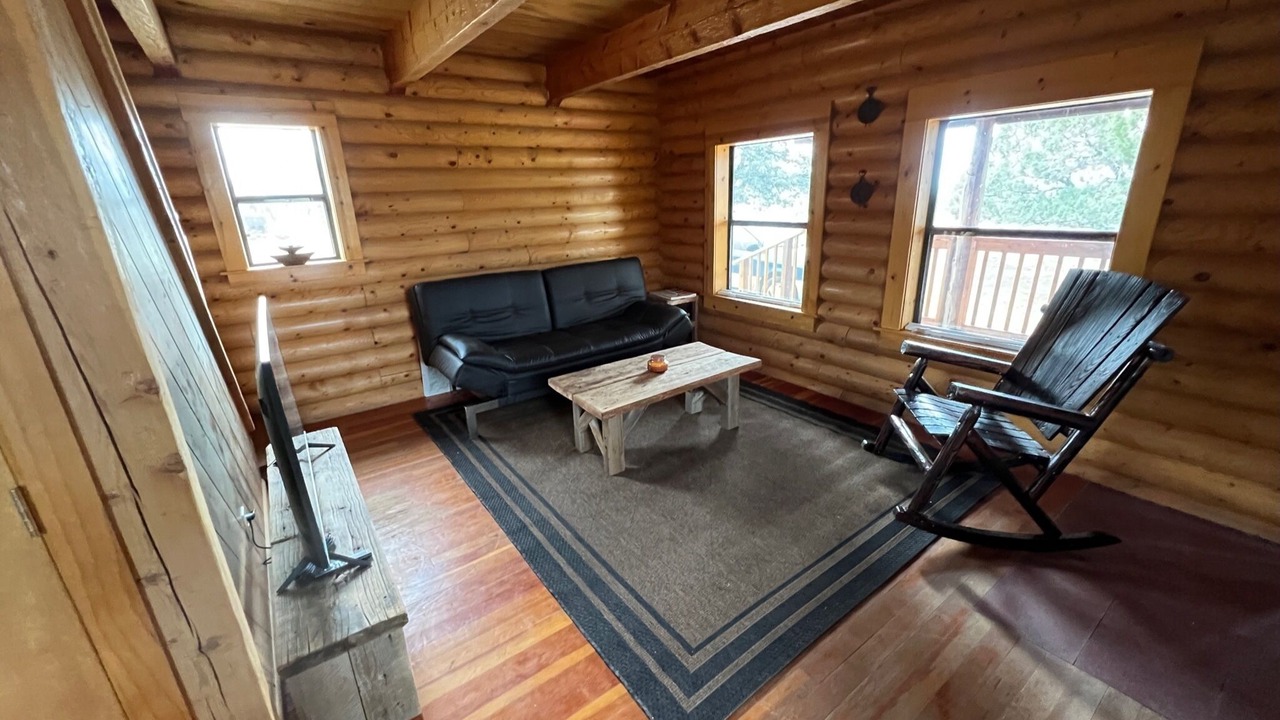 Photo of Livingroom in Alturas
