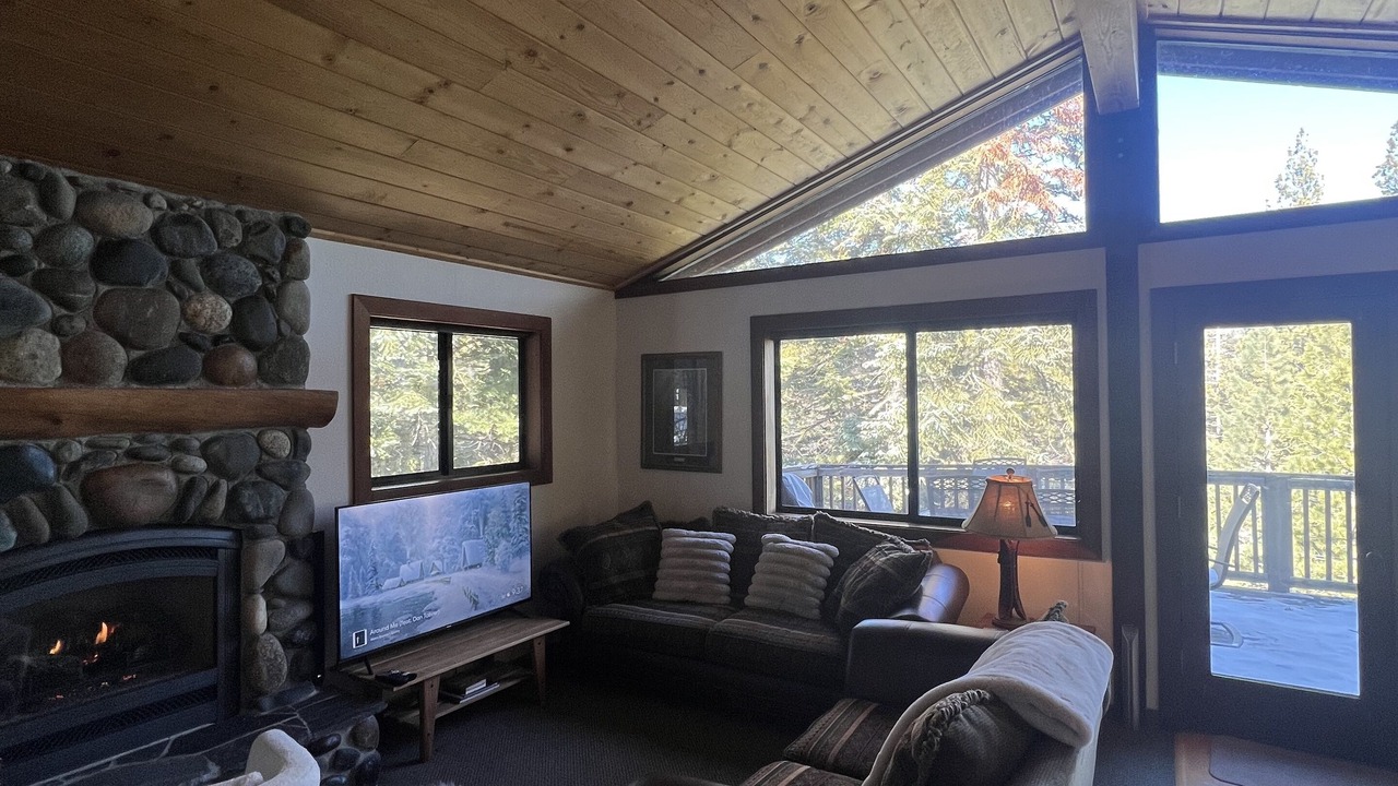 Photo of Livingroom in McKinney Estates