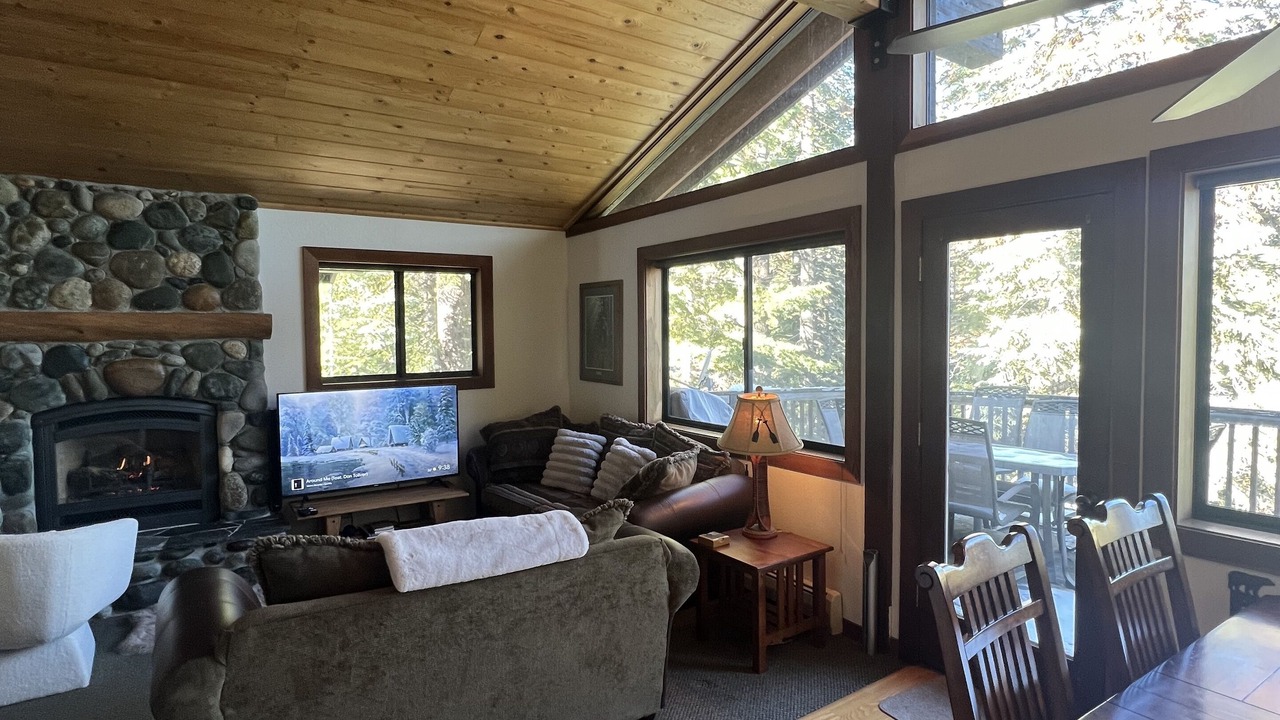 Photo of Livingroom in McKinney Estates