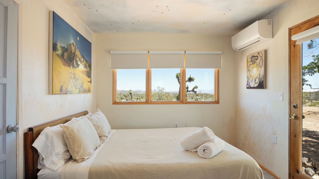 Photo of Bedroom in Yucca Valley