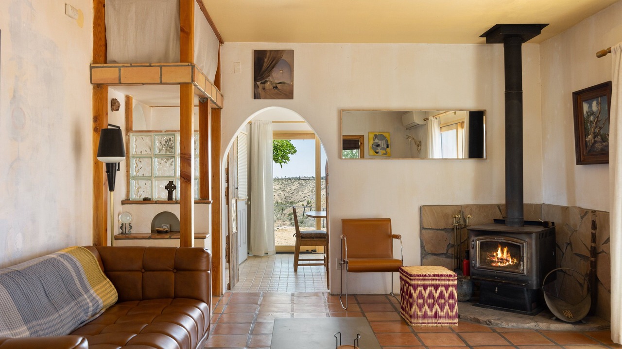 Photo of Livingroom in Yucca Valley