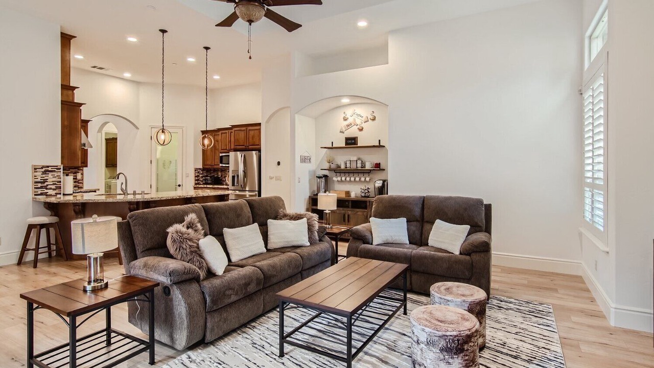Photo of Livingroom in Granite Bay