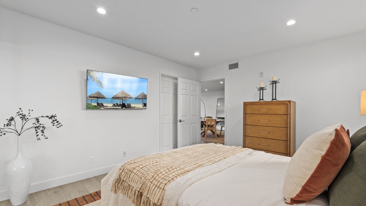 Photo of Bedroom in Beverly Grove