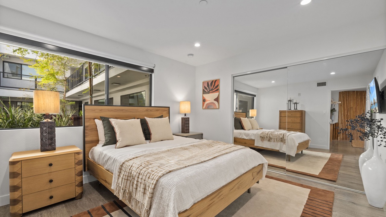 Photo of Bedroom in Beverly Grove