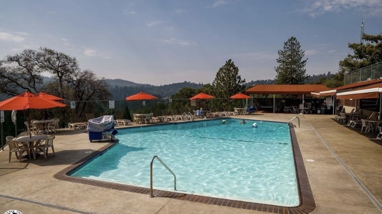 Photo of Outdoor in Groveland