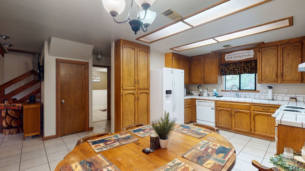 Photo of Kitchen in Yosemite Forks