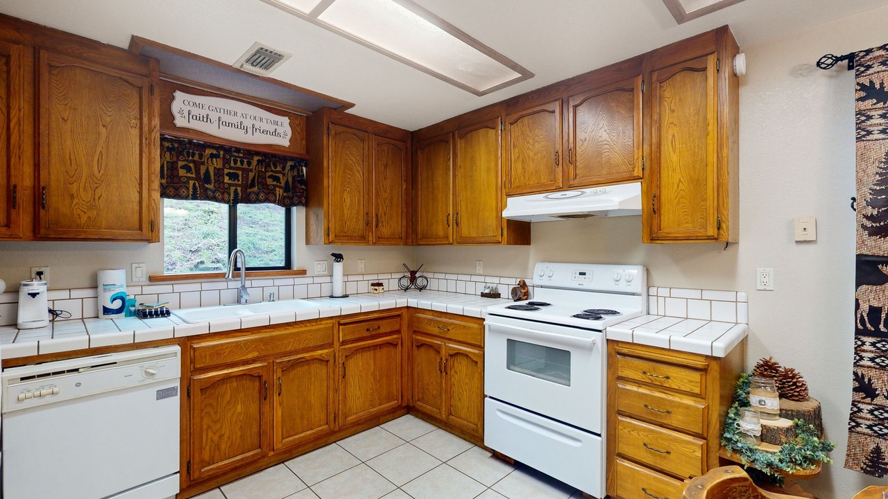 Photo of Kitchen in Yosemite Forks