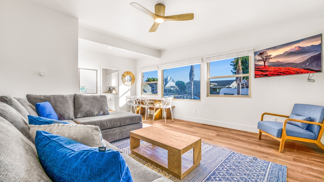 Photo of Livingroom in Crown Point
