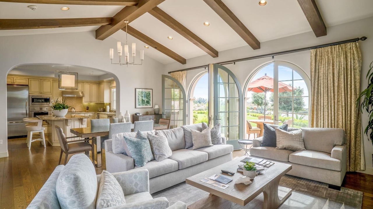 Photo of Livingroom in Rancho Palos Verdes