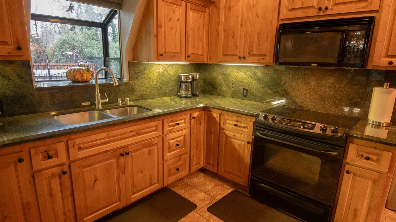 Photo of Kitchen in Lakehead