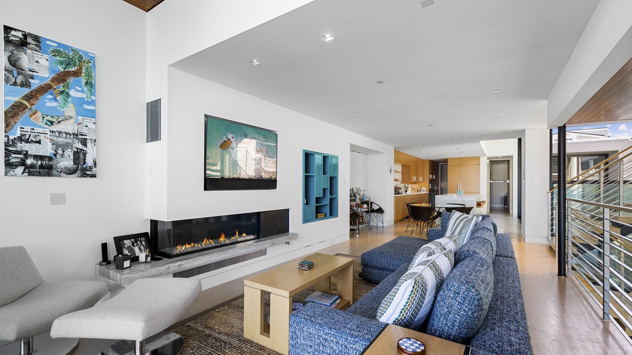Photo of Livingroom in Balboa Peninsula