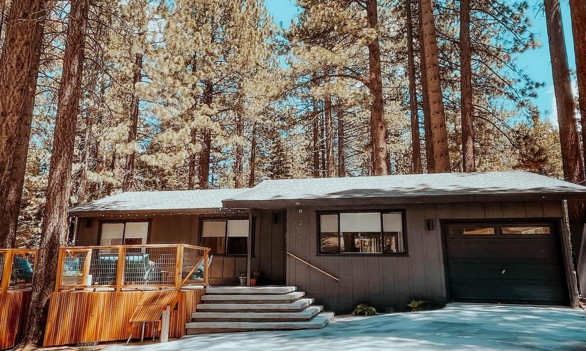 Photo of Outdoor in Pioneer Trail