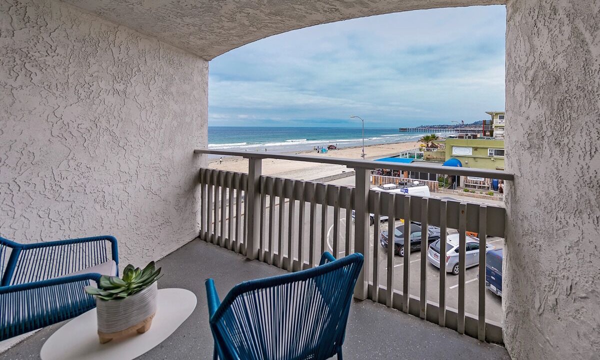 Photo of Patio Balcony in Mission Beach