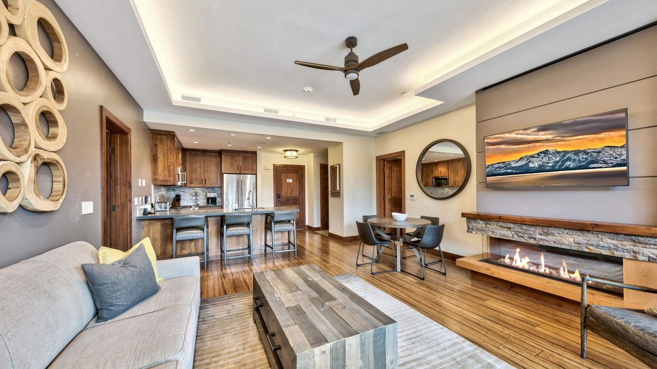 Photo of Livingroom in Lakeside Park