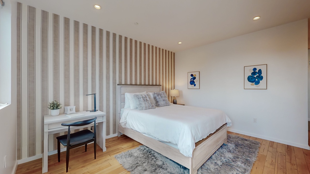 Photo of Bedroom in Pico - Robertson