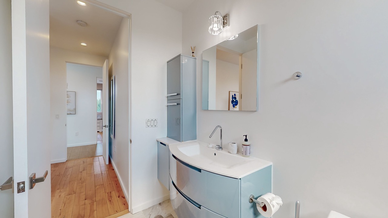 Photo of Bathroom in Pico - Robertson