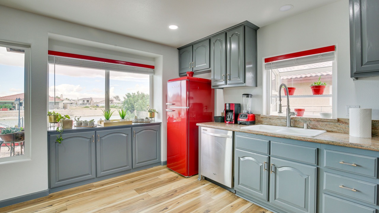 Photo of Kitchen in Silver Lakes Country Club