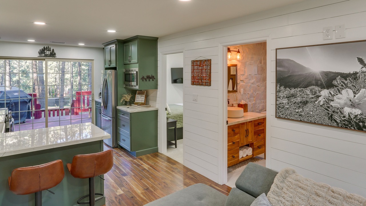 Photo of Bedroom in Wrightwood