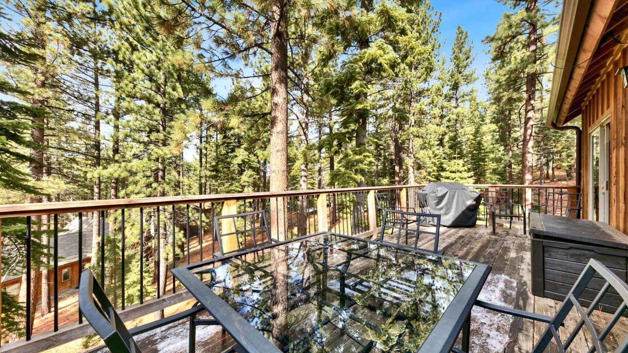Photo of Outdoor in Pioneer Trail