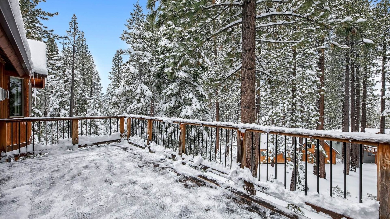 Photo of Outdoor in Pioneer Trail