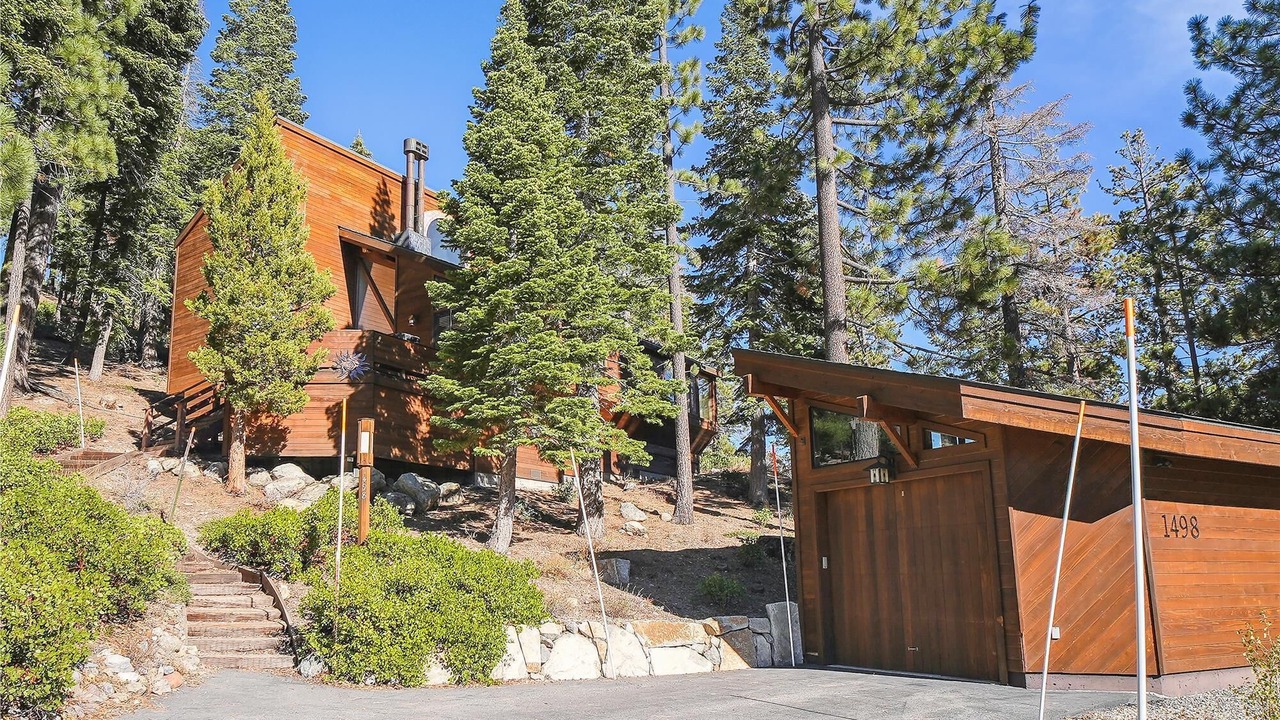 Photo of Outdoor in Alpine Meadows