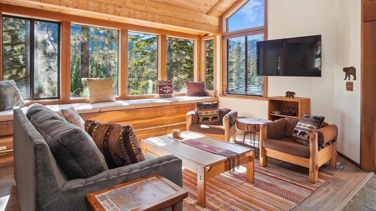 Photo of Bedroom in Alpine Meadows