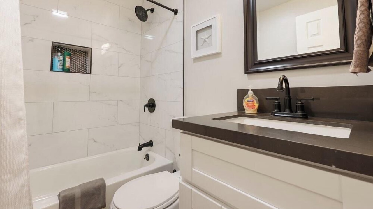 Photo of Bathroom in Fairmount Park