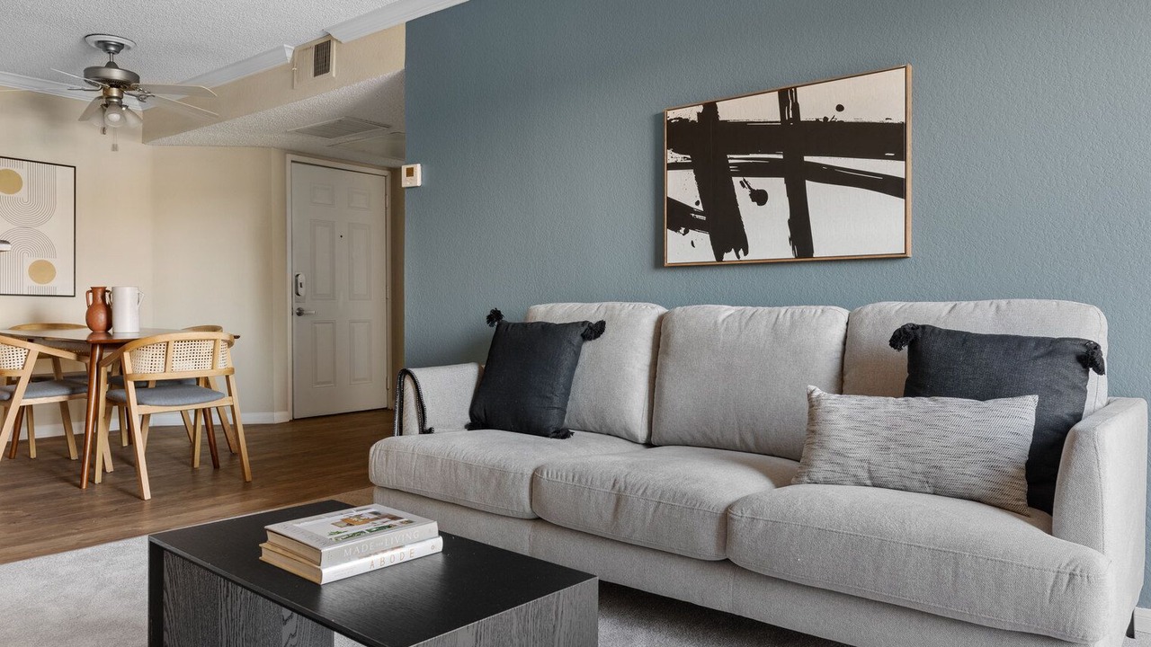 Photo of Livingroom in Rancho Penasquitos
